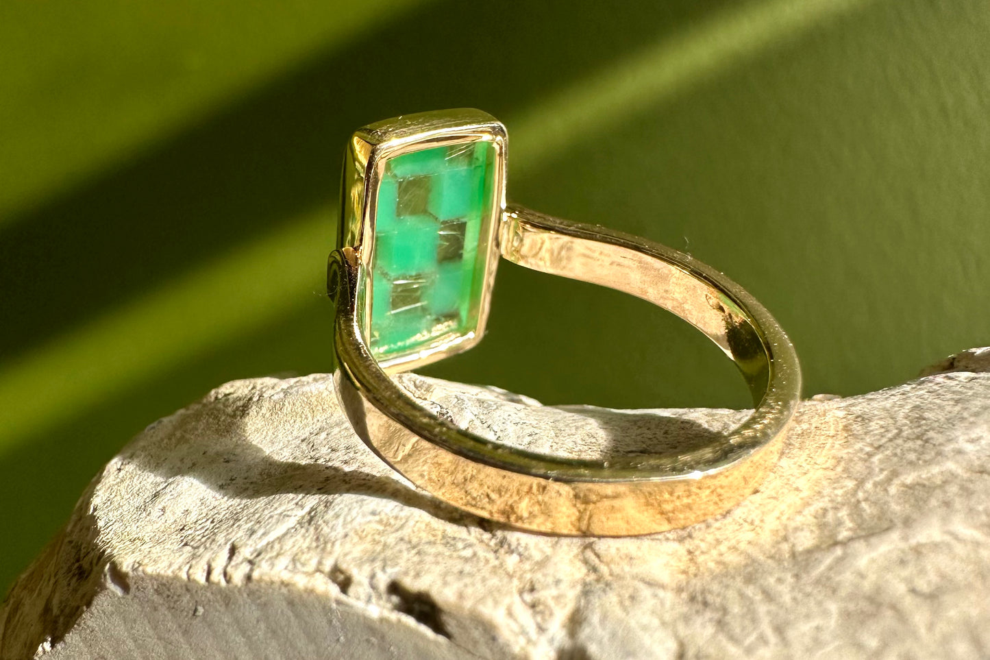 Chrysoprase and Rutilated Quartz Ring