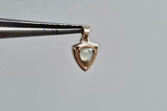 Montana Sapphire Trillion Charm