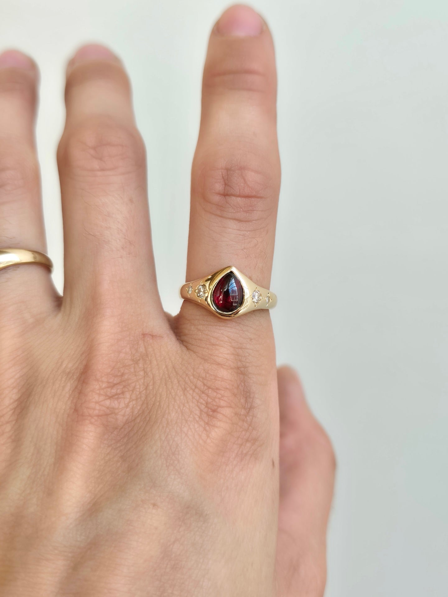 Garnet, Diamond and Gold Ring
