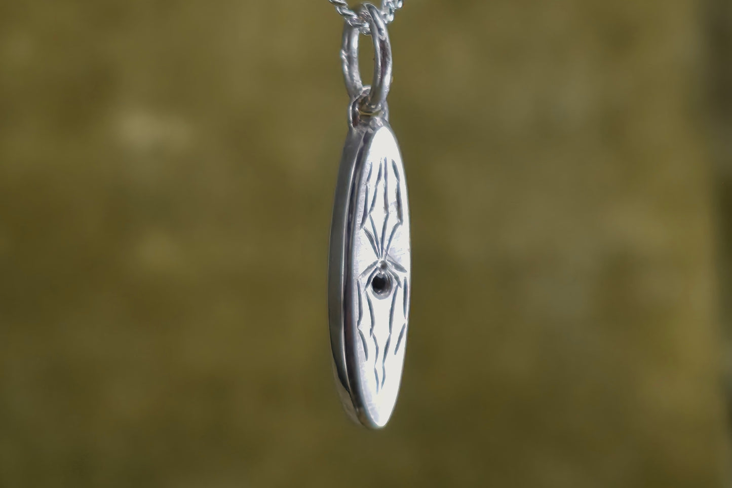 Long Black Diamond Spider